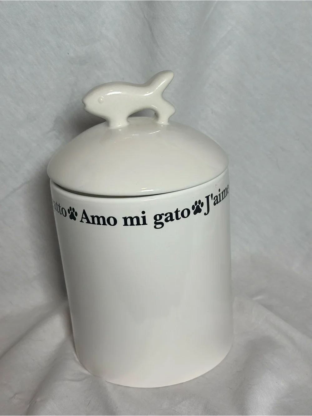 Ceramic 'I Love My Cat' White Treat Canister with Fish Lid- Cat Food Container